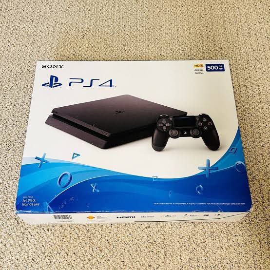 PS4 (3 Months Used)